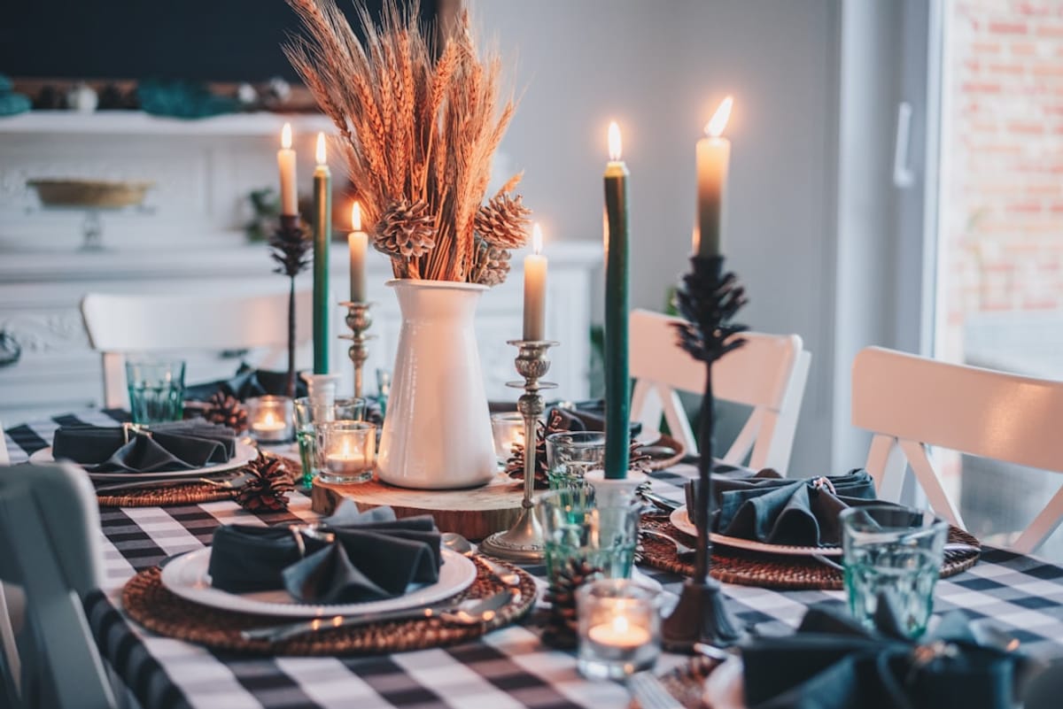 Modern Apartment Kitchen | Candlelit fall table setting
