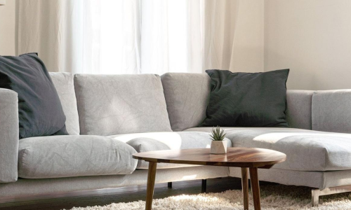 Living in Elegance | Image of bright sitting room area